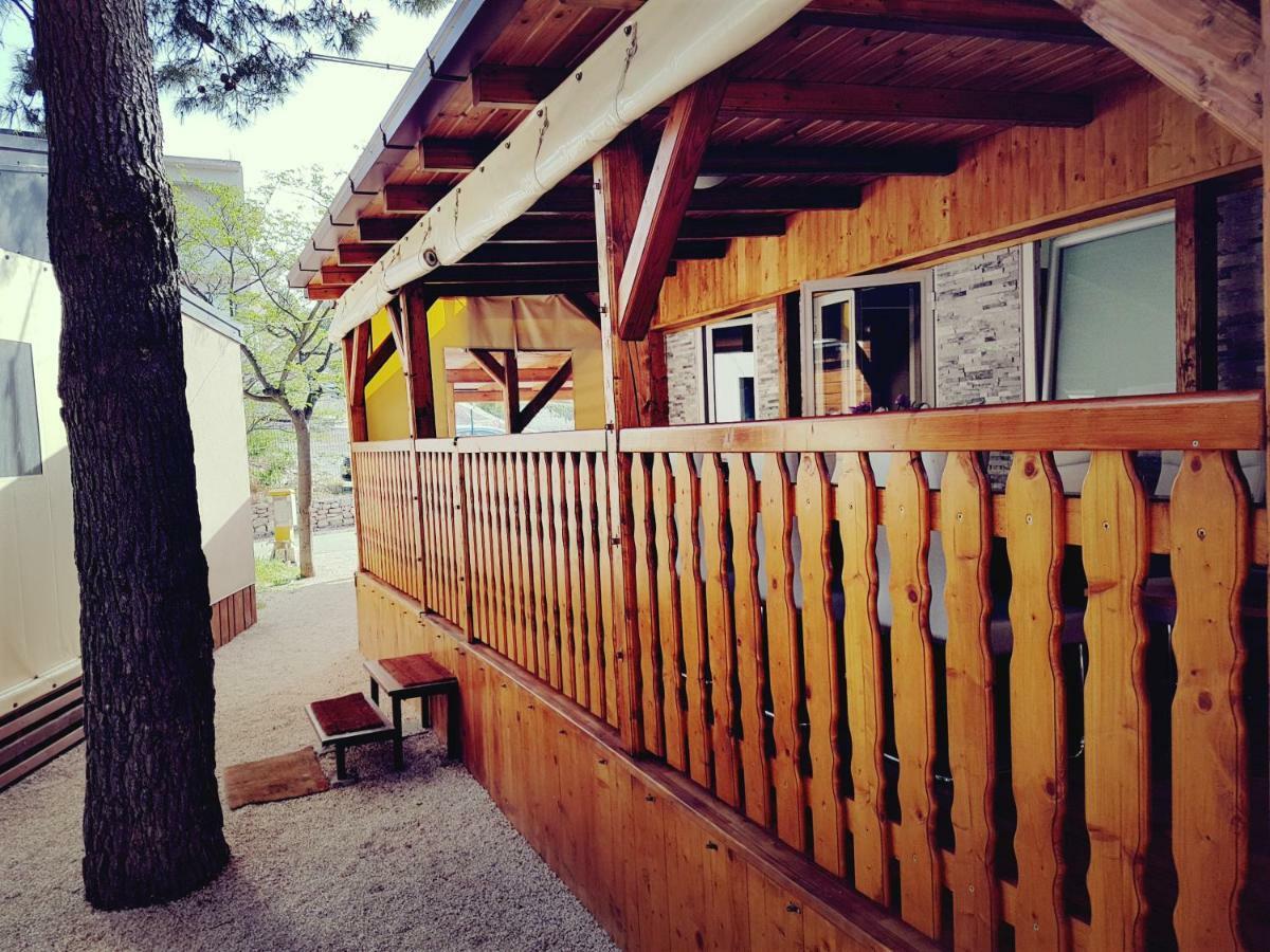 Mobile Home Lucan دراغ المظهر الخارجي الصورة